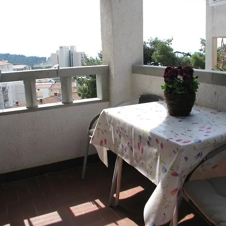 Aparments Ivanec Apartman *
