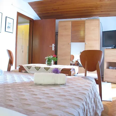 Aparments Ivanec Makarska